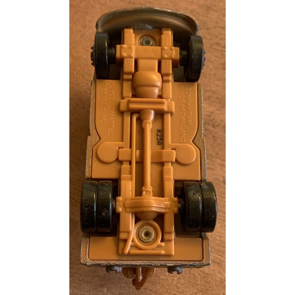 Disney Pixar Cars 3 Mater 1:55 Scale Die Cast Vehicle‎